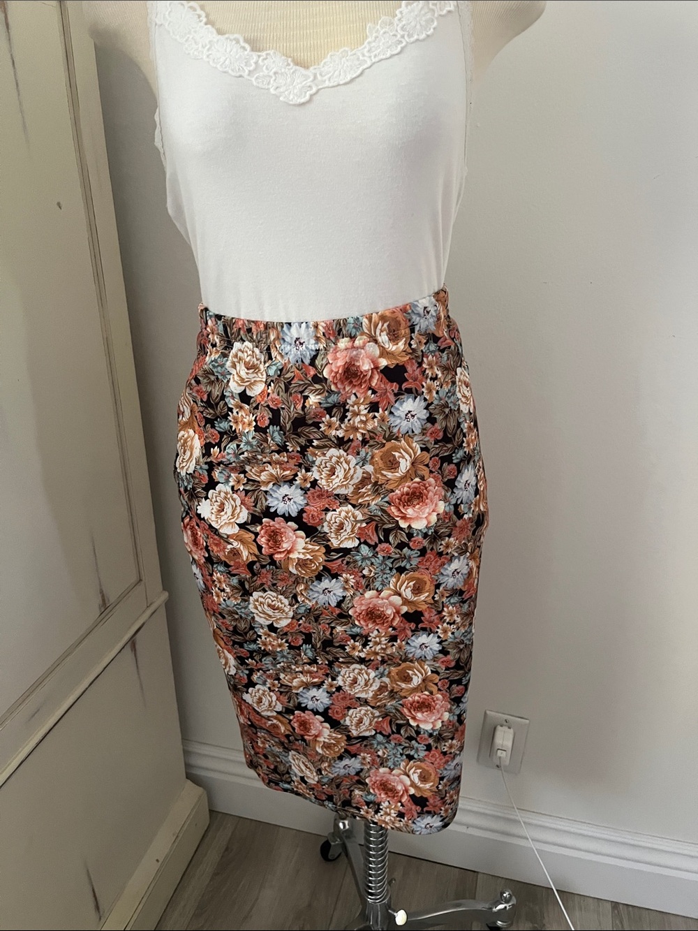 Floral Pencil Skirt in Black with Multi-Color Bloom